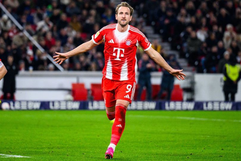 Harry Kane dari Bayern Munchen merayakan gol keempat timnya pada laga Bundesliga Jerman melawan VfB Stuttgart, 7 Desember 2025